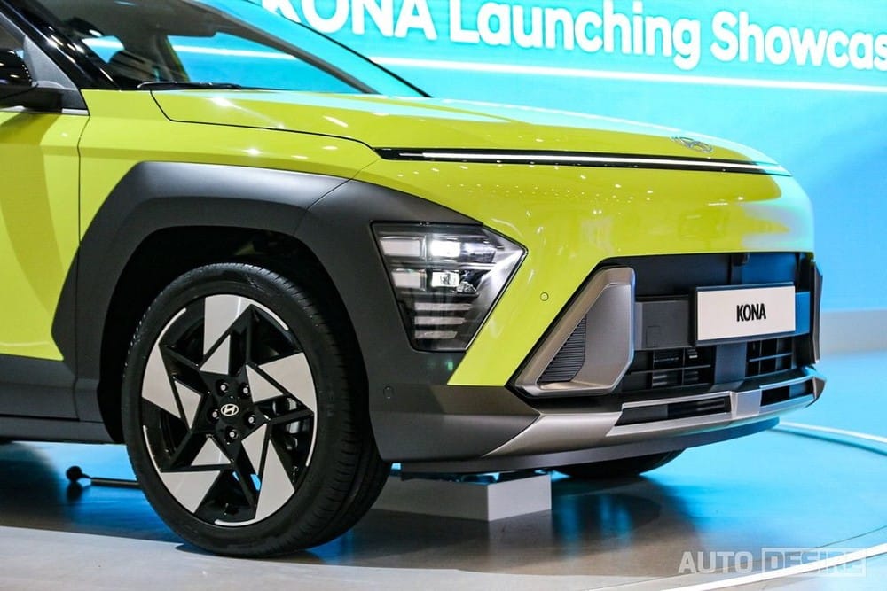 Hệ thống đèn 2 tầng trên đầu xe của Hyundai Kona Hybrid 2023