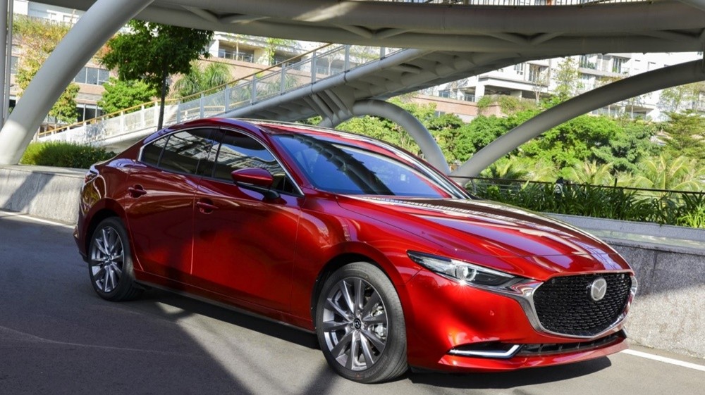 Mazda3 bứt phá, dẫn đầu bảng xếp hạng