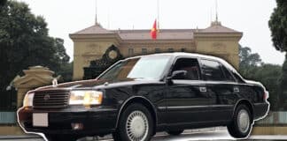 4 "ông cụ" Toyota Crown hơn 20 năm tuổi của Văn phòng Chính phủ được trả gi á vài chục lần, có chiếc được trả tới 847 triệu