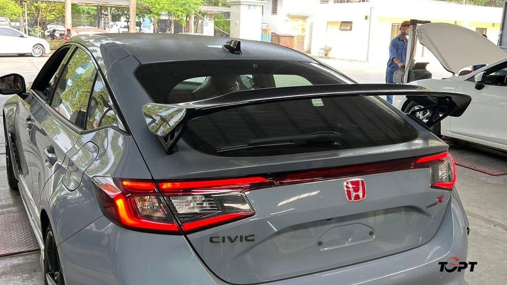 Cánh gió đuôi của Honda Civic Type R 2023