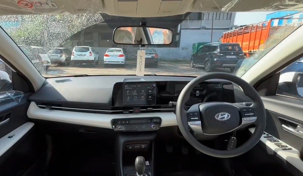 Nội thất của Hyundai Accent S 2023