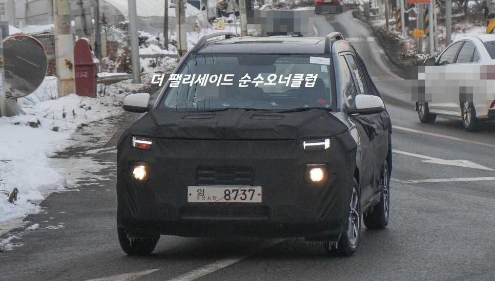 Hyundai Exter sở hữu hệ thống đèn 2 tầng trên đầu xe