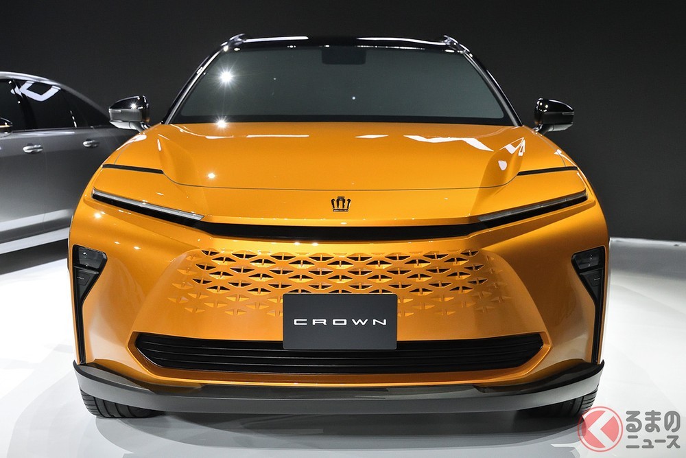 Toyota Crown Estate phiên bản concept ra mắt vào năm ngoái