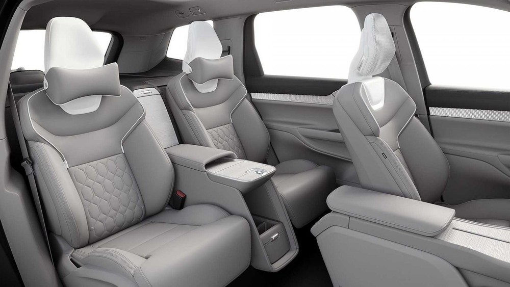 Nội thất của Volvo EX90 Excellence 2023 có 4 chỗ ngồi