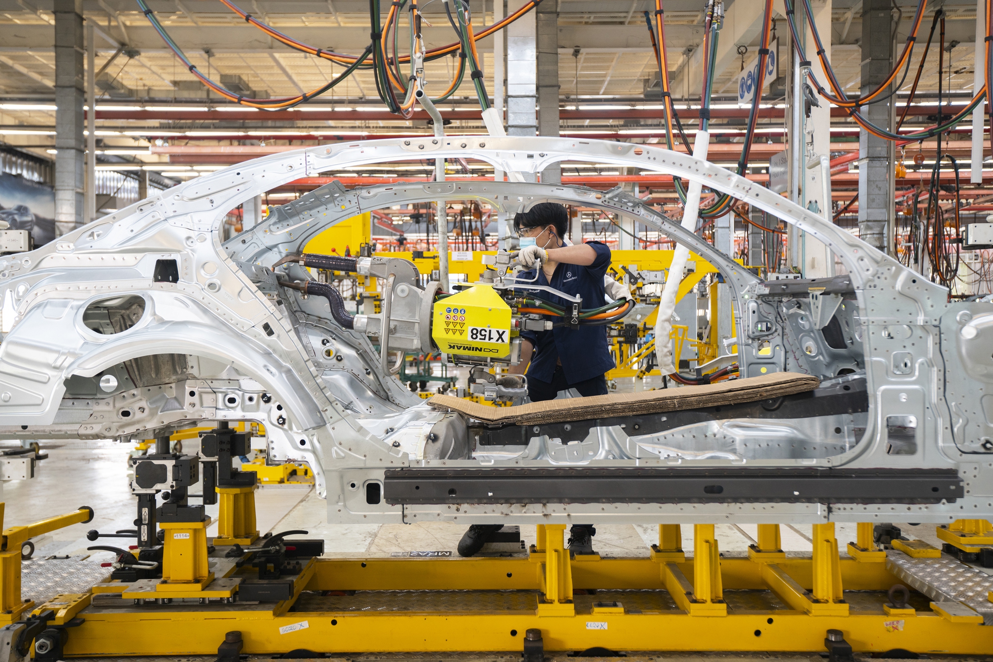 Bên trong nhà máy Mercedes-Benz Việt Nam vừa khoác áo mới 33 triệu USD, sở hữu 6 công nghệ sản xuất - lắp ráp xe sang hiện đại nhất thế giới - Ảnh 2.