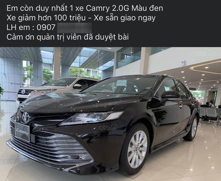Doanh số sụt giảm, Toyota Camry được đại lý giảm giá lên đến 100 triệu đồng