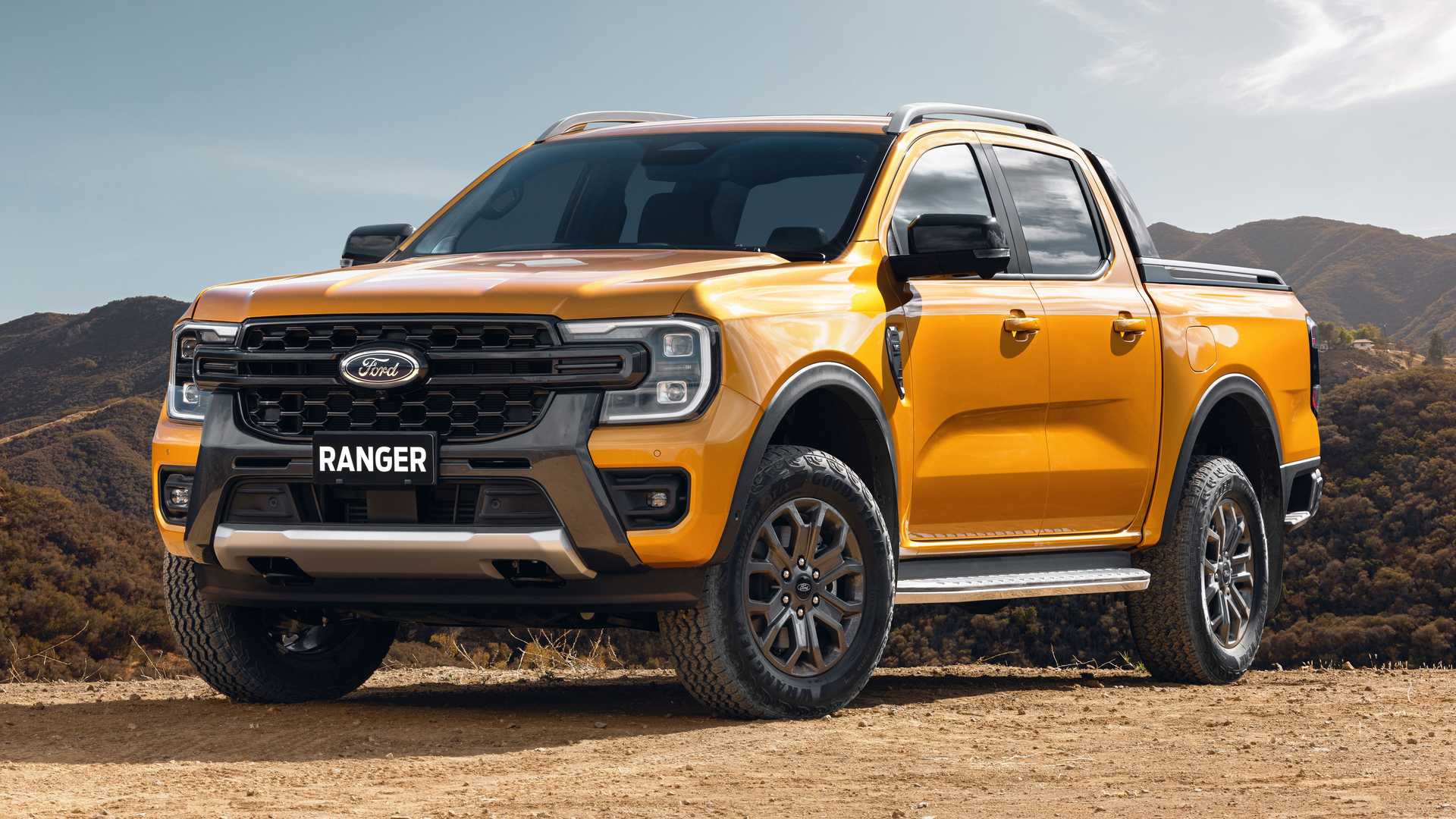 Trừ Ford Ranger, doanh số bán hàng các mẫu bán tải đều thấp dưới 3 con số