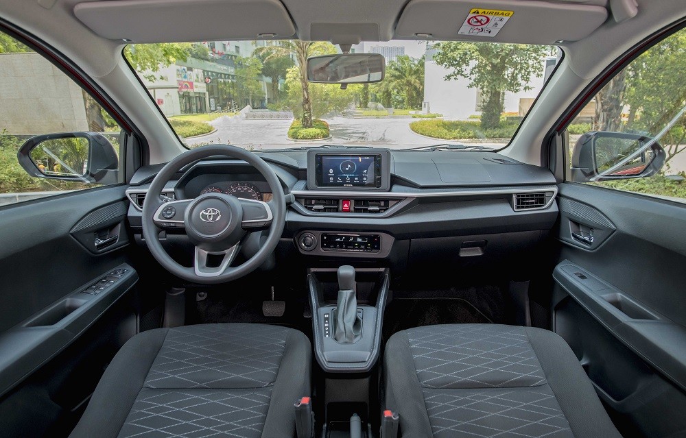 Nội thất của Toyota Wigo 2023 có sự nâng cấp so với bản cũ
