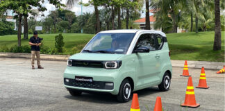 Vừa ra mắt thị trường Việt Nam, Wuling HongGuang Mini EV tại "quê nhà" giảm chỉ còn 65,6 triệu đồng nhưng vẫn "ế" khách