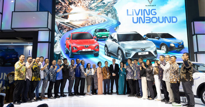 VinFast ký thoả thuận cung cấp 600 xe điện cho 03 doanh nghiệp Indonesia: Những bước đi đầu tiên đầy chắc chắn!